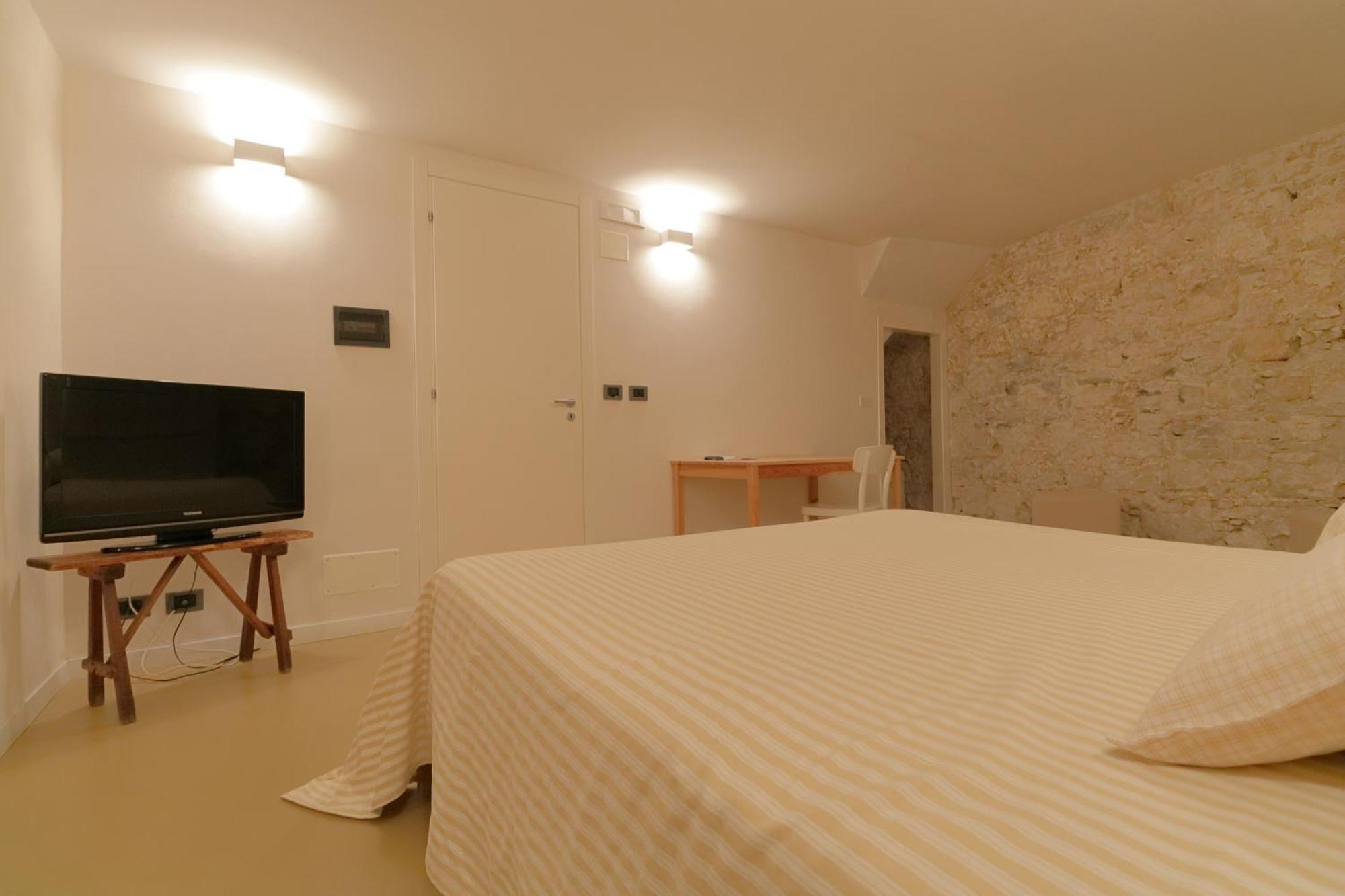 Al Postale 17 Bed & Breakfast Erice Eksteriør bilde